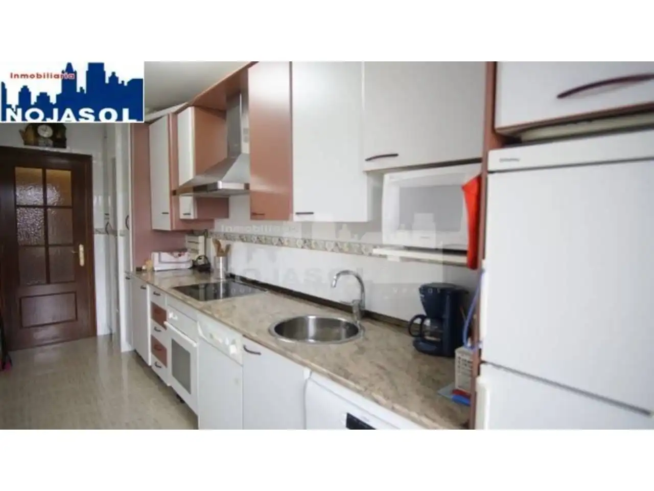 Cuina de Apartament de lloguer en Noja amb Calefacció, Terrassa i Traster