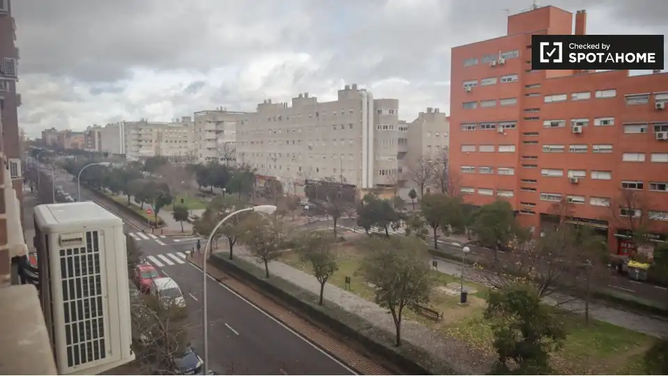 Exterior view of Flat for rent in Madrid  with Air Conditioner, Heating and Furnished
