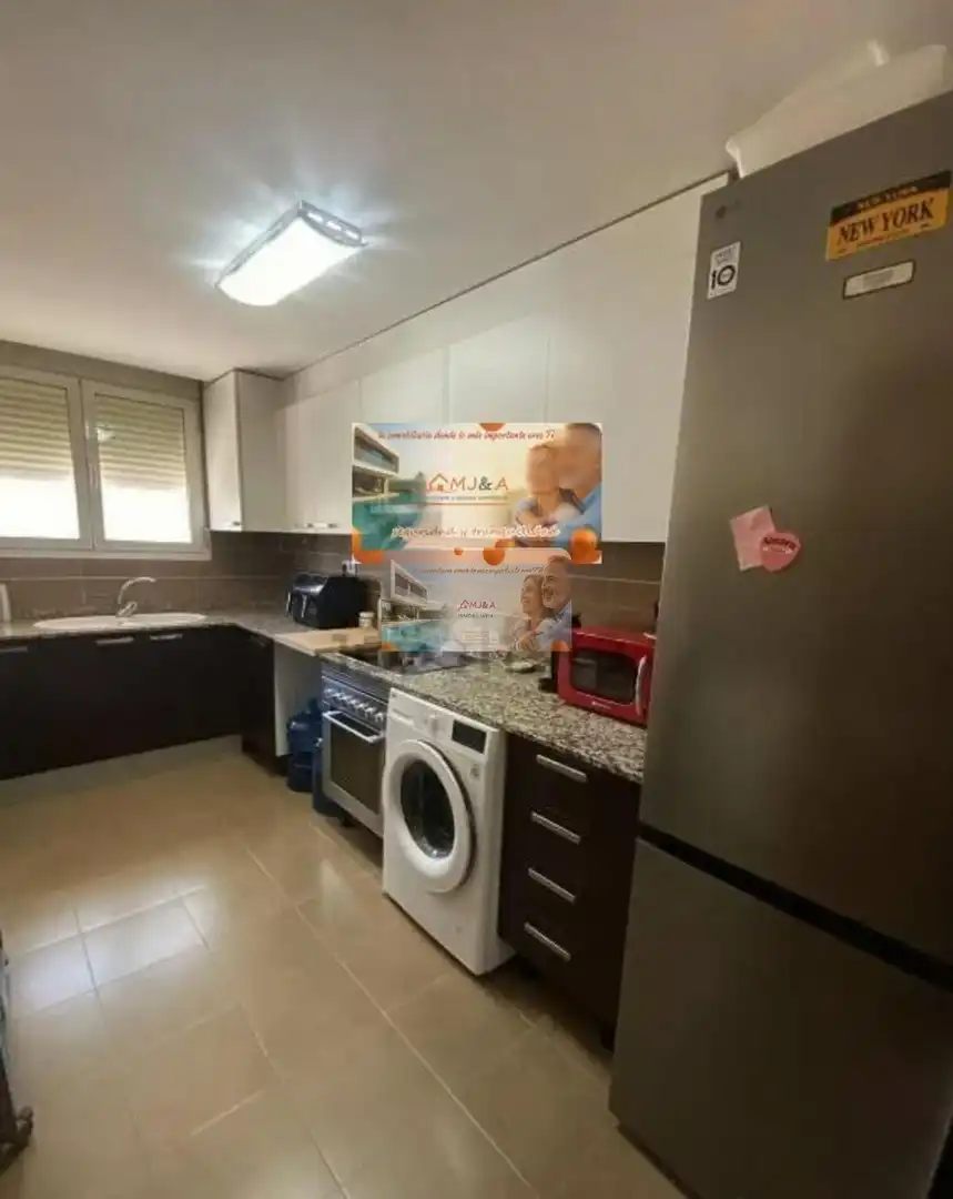 Cuina de Pis en venda en Castellón de la Plana / Castelló de la Plana amb Terrassa, Forn i Balcó