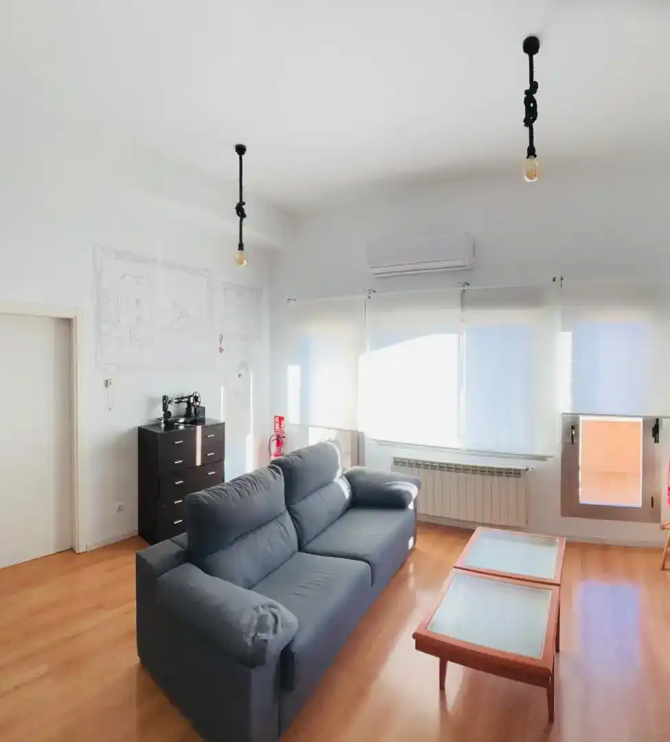 Wohnzimmer von Wohnung zum Verkauf in Pinto mit Klimaanlage und Balkon