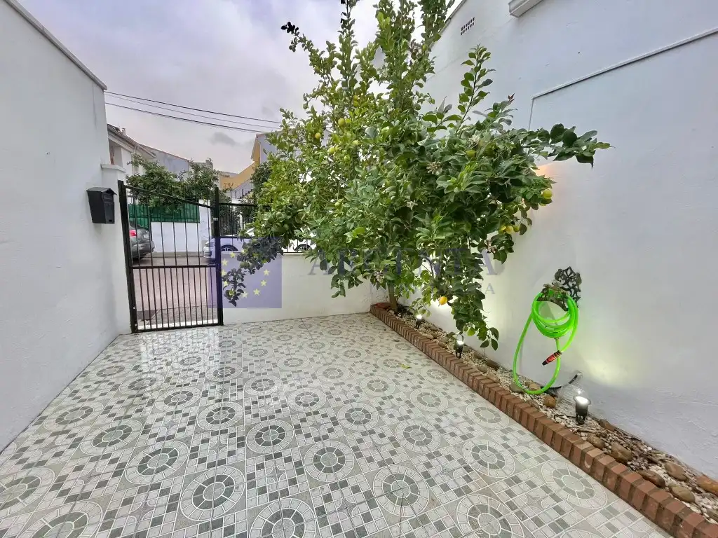 Terraza de Casa adosada de alquiler en Malpartida de Cáceres