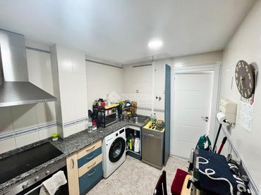Flat for sale in Av. de Montañana