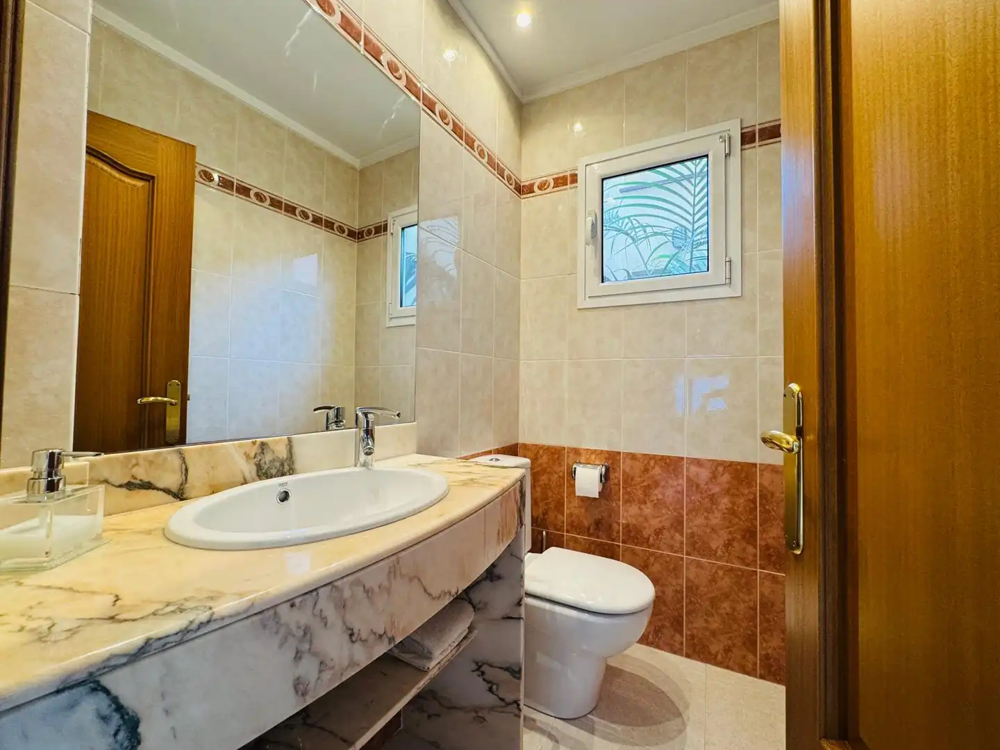 Baño de Casa o chalet en venta en Figueres con Aire acondicionado, Calefacción y Terraza