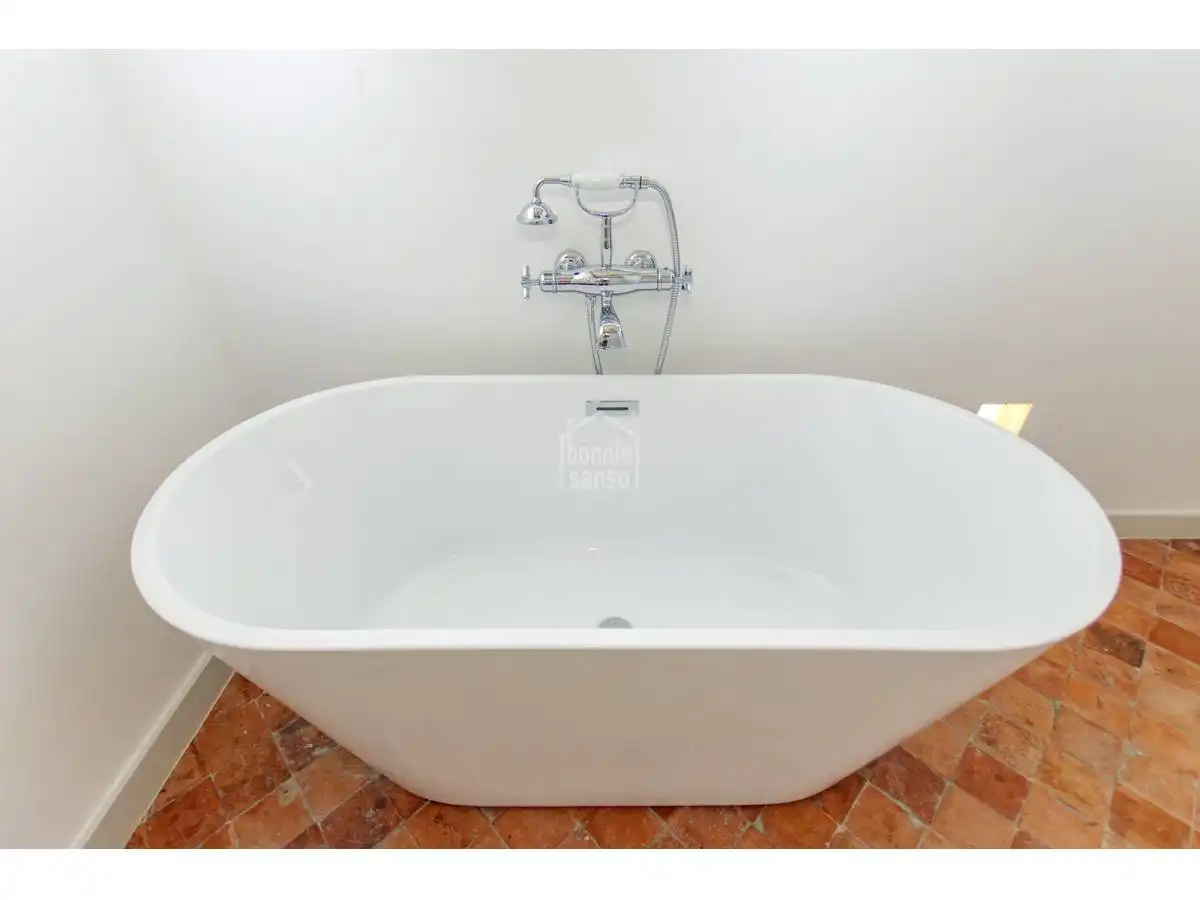 Bany de Casa o xalet en venda en Maó - Mahón amb Calefacció, Terrassa i Moblat