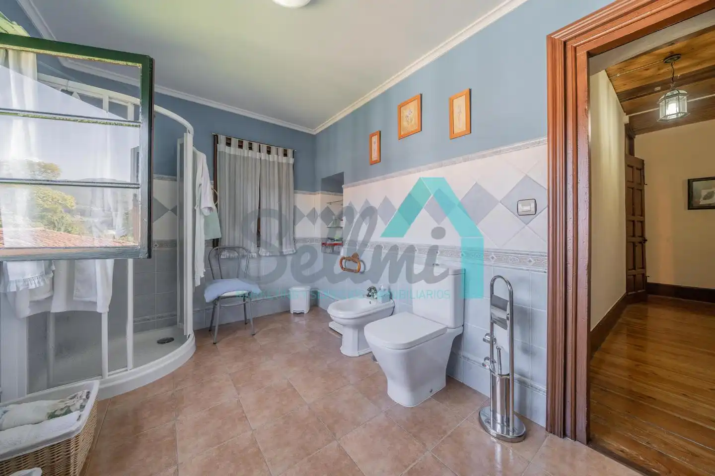 Bathroom of Houses for sale in Pravia  with Heating, Private garden and Parquet flooring