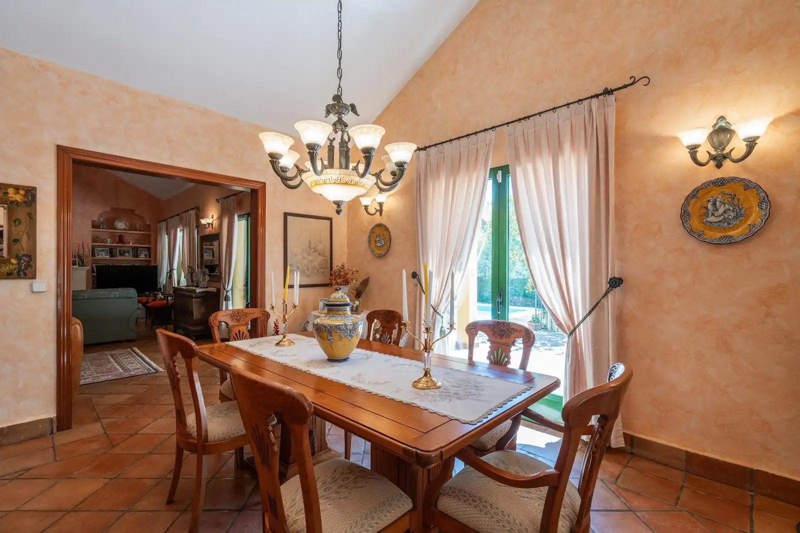 Comedor de Finca rústica en venta en Chinchón con Aire acondicionado, Calefacción y Jardín privado