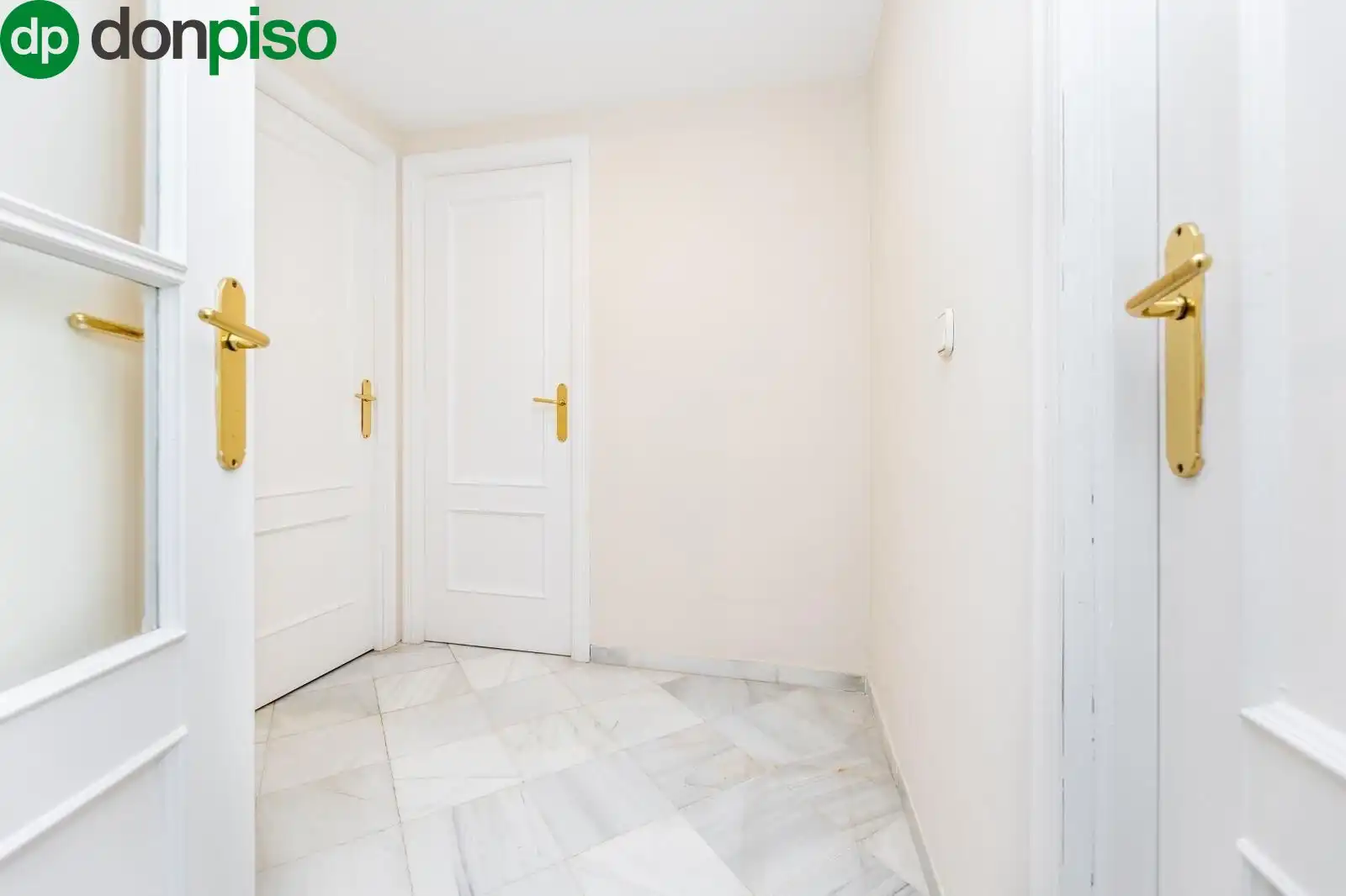 Casa o chalet en venta en Granada con Aire acondicionado, Calefacción y Jardín privado