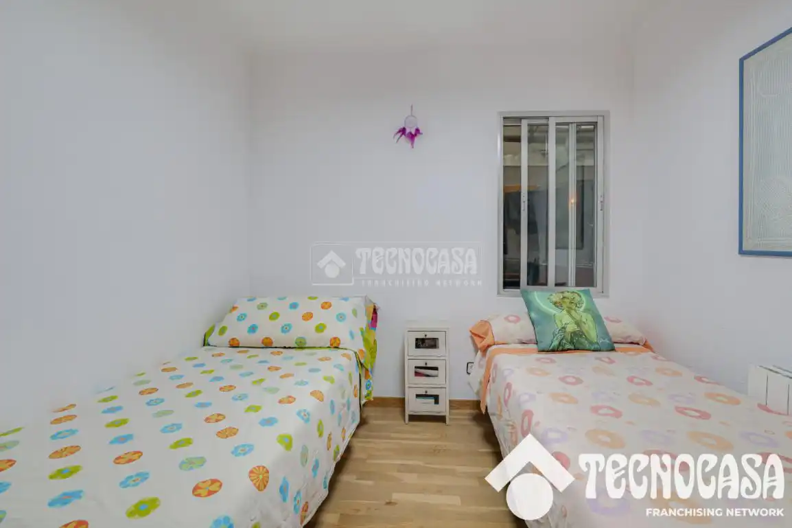 Habitación de Piso en venta en Barcelona con Aire acondicionado y Calefacción