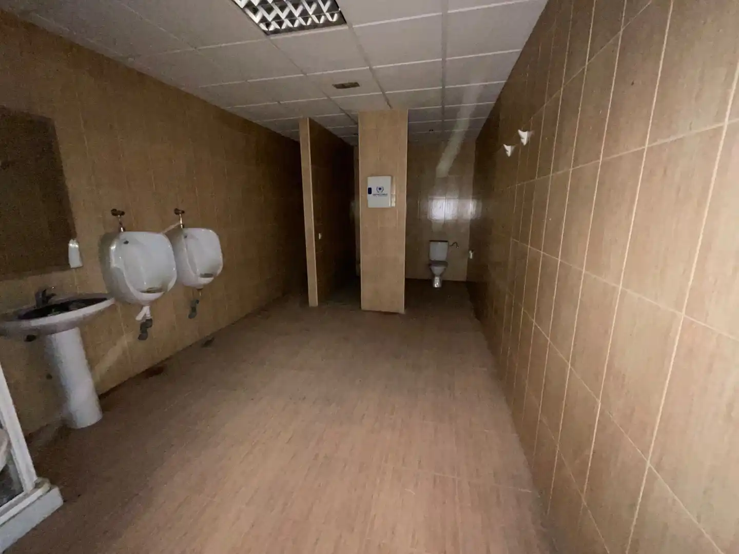 Baño de Nave industrial de alquiler en Villanueva de Algaidas