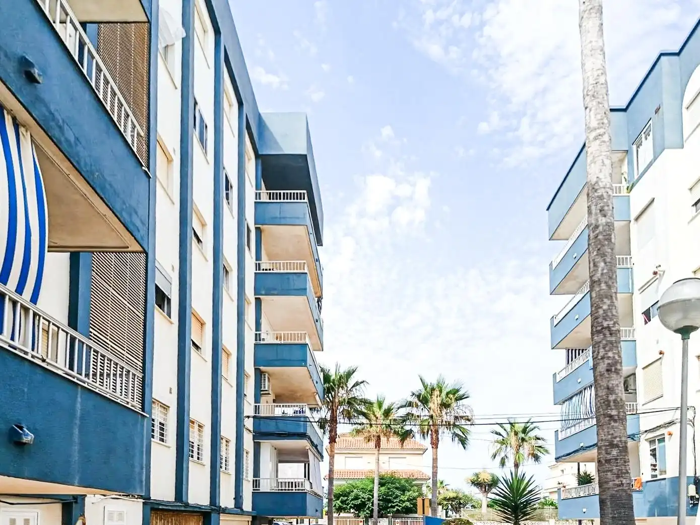 Vista exterior de Apartament en venda en Miramar amb Terrassa, Moblat i Piscina comunitària