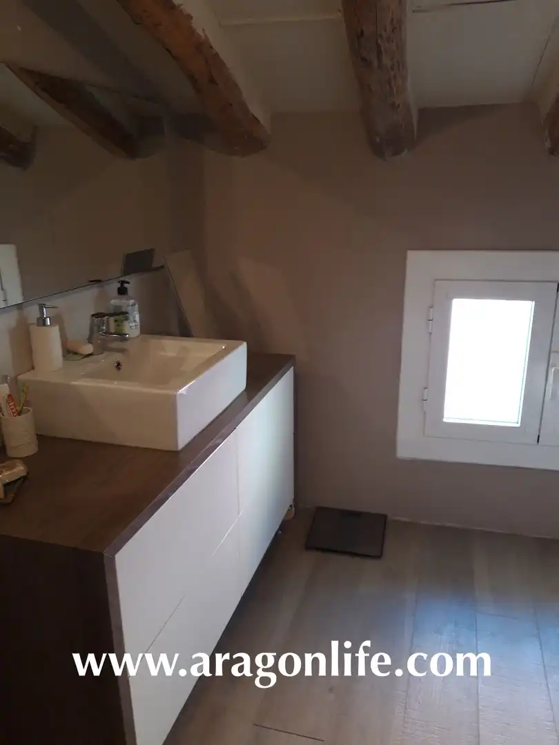 Baño de Casa o chalet en venta en Caspe con Aire acondicionado, Parquet y Amueblado