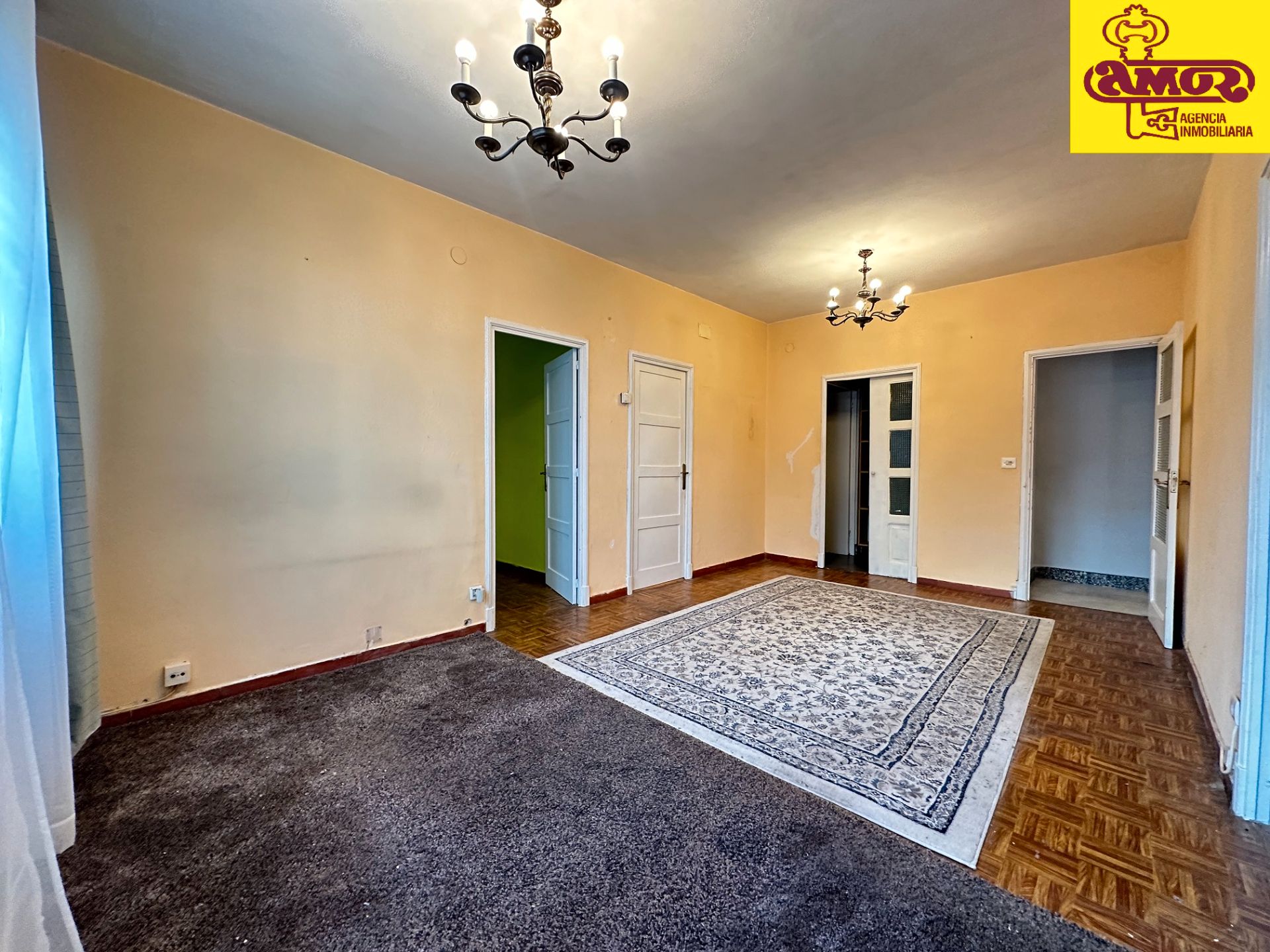 Living room of Flat for sale in Santiago de Compostela 