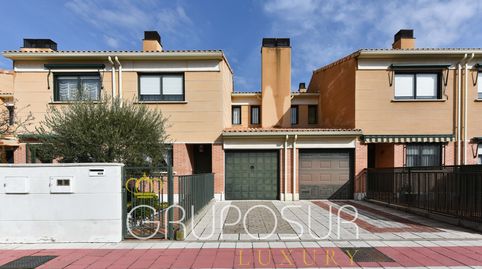 Foto 4 von Einfamilien-Reihenhaus zum Verkauf in Calle Berlín, 13, Las Villas - Valparaiso - El Peral, Valladolid Capital