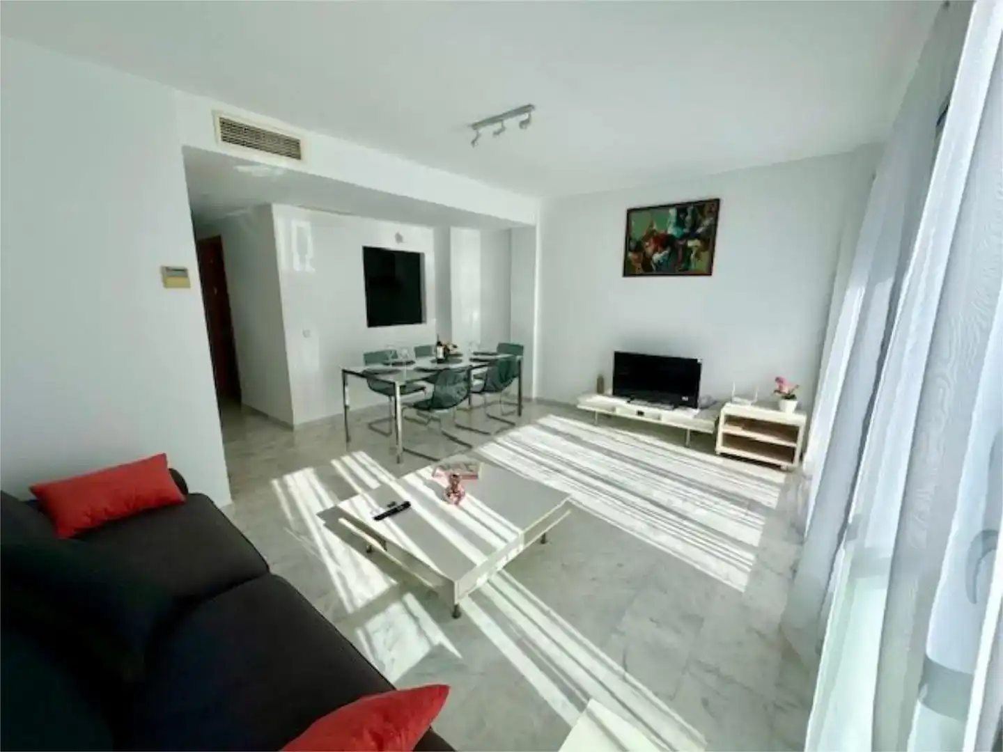Sala de estar de Dúplex en venta en Mijas con Aire acondicionado, Piscina y Balcón