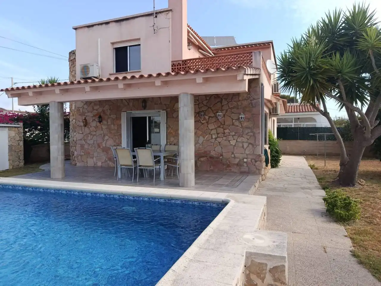 Piscina de Casa o xalet en venda en Vinaròs amb Aire condicionat, Jardí privat i Terrassa