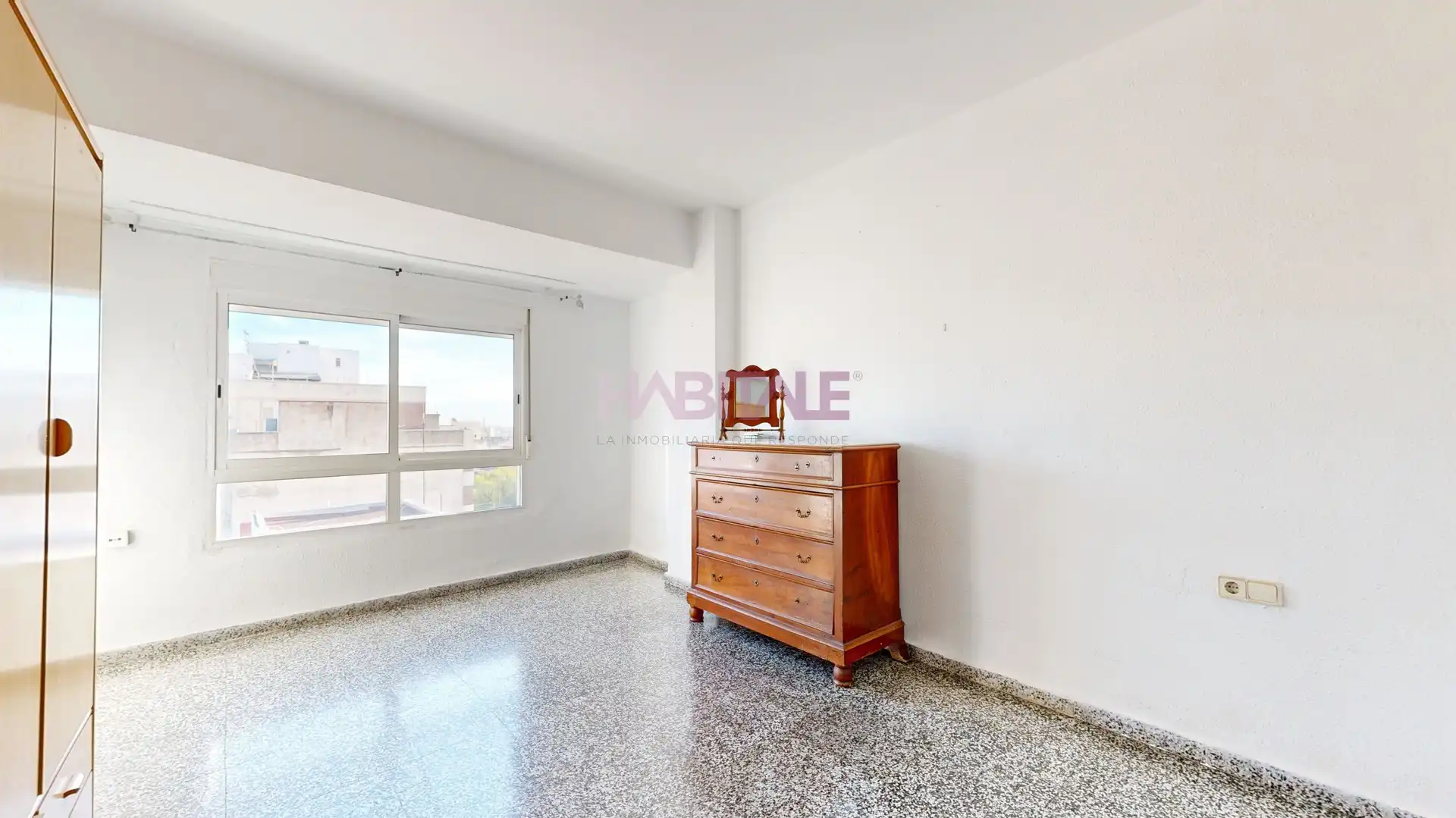 Habitación de Piso en venta en Torrent