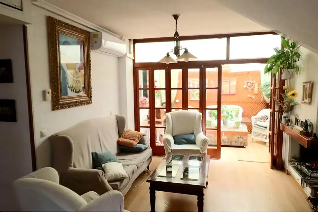 Sala d'estar de Casa o xalet en venda en Badajoz Capital amb Aire condicionat, Calefacció i Parquet