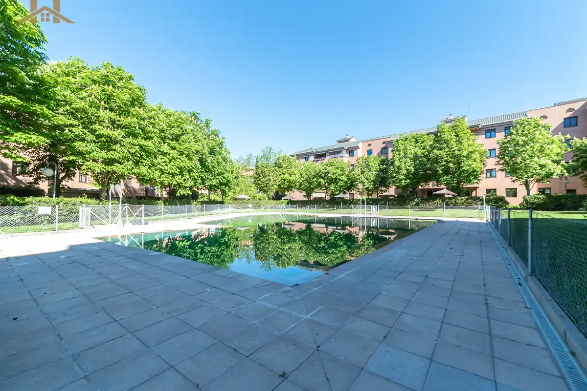 Piscina de Piso en venta en Madrid con Aire acondicionado, Calefacción y Terraza