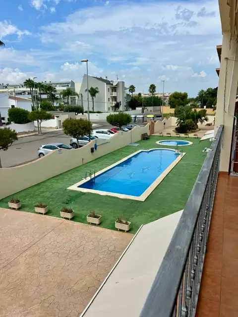 Piscina de Apartament de lloguer en Vinaròs amb Aire condicionat, Calefacció i Terrassa