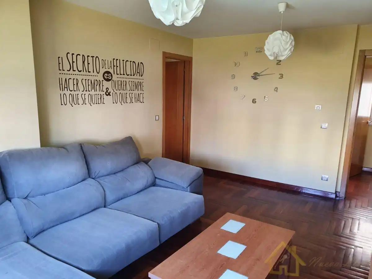 Sala de estar de Apartamento de alquiler en Lugo con Calefacción, Trastero y Amueblado
