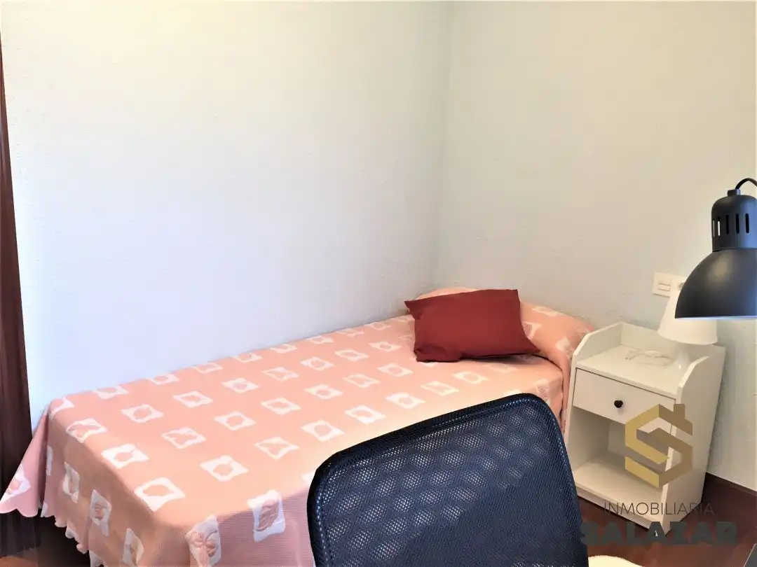 Habitación de Piso de alquiler en Bilbao  con Calefacción