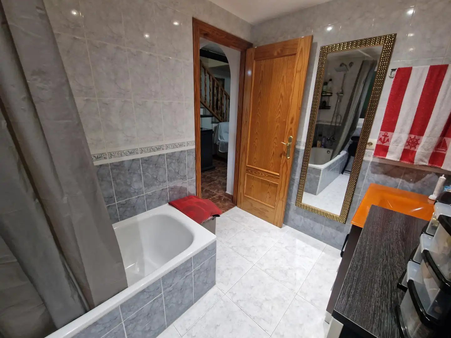 Badezimmer von Einfamilien-Reihenhaus zum Verkauf in Águilas mit Klimaanlage, Privatgarten und Terrasse