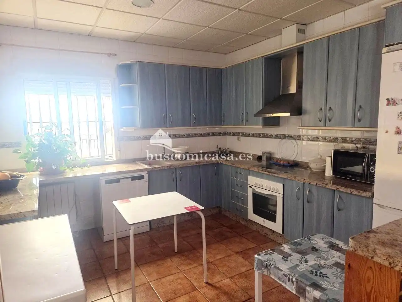 Cuina de Casa o xalet en venda en Jaén amb Aire condicionat, Calefacció i Jardí privat