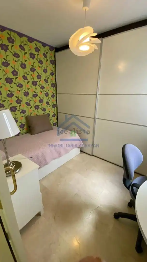 Appartement avec piscine à louer à Genil, imagen 30
