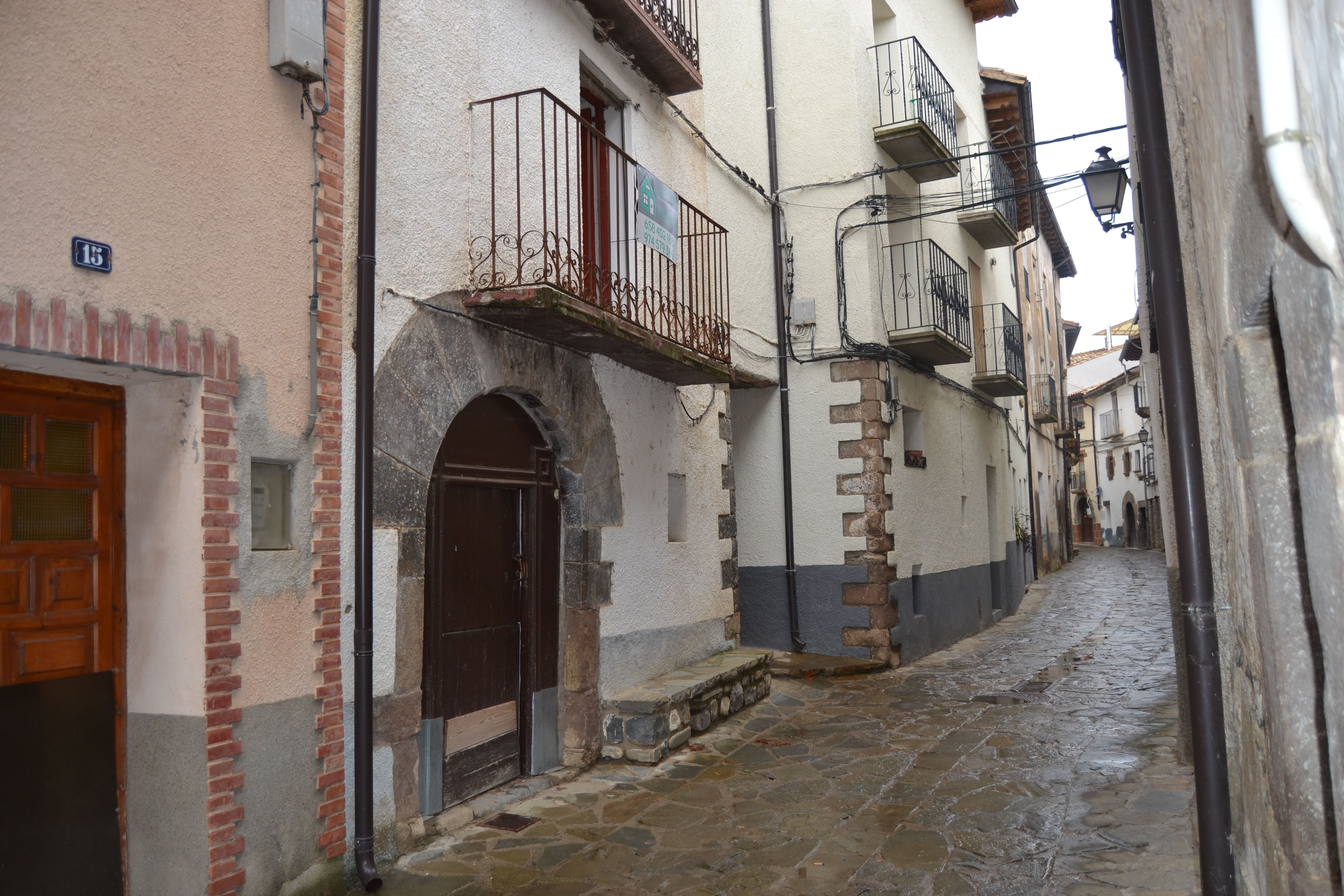 Exterior view of Country house for sale in Canal de Berdún