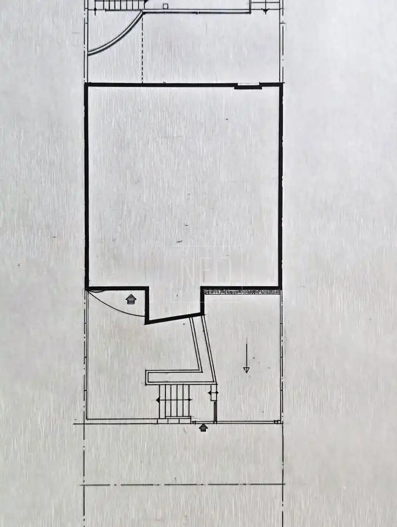 Einfamilien-Reihenhaus zum Verkauf in Granada mit Klimaanlage, Privatgarten und Terrasse
