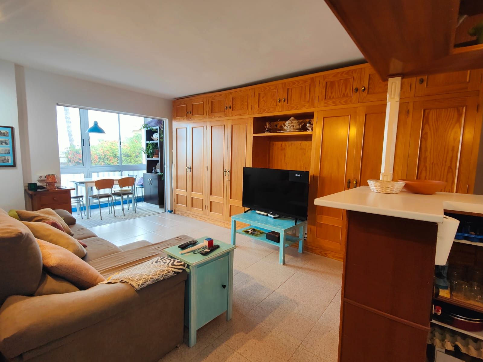 Living room of Flat for sale in Tacoronte  with Terrace, Furnished and Balcony
