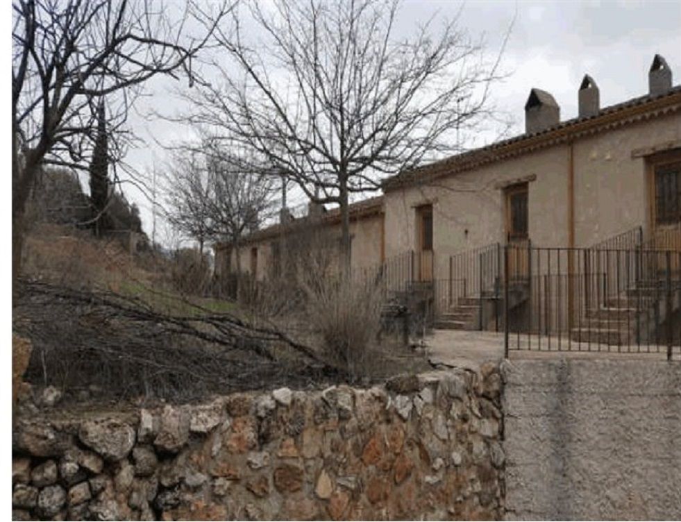 Exterior view of Building for sale in Siles