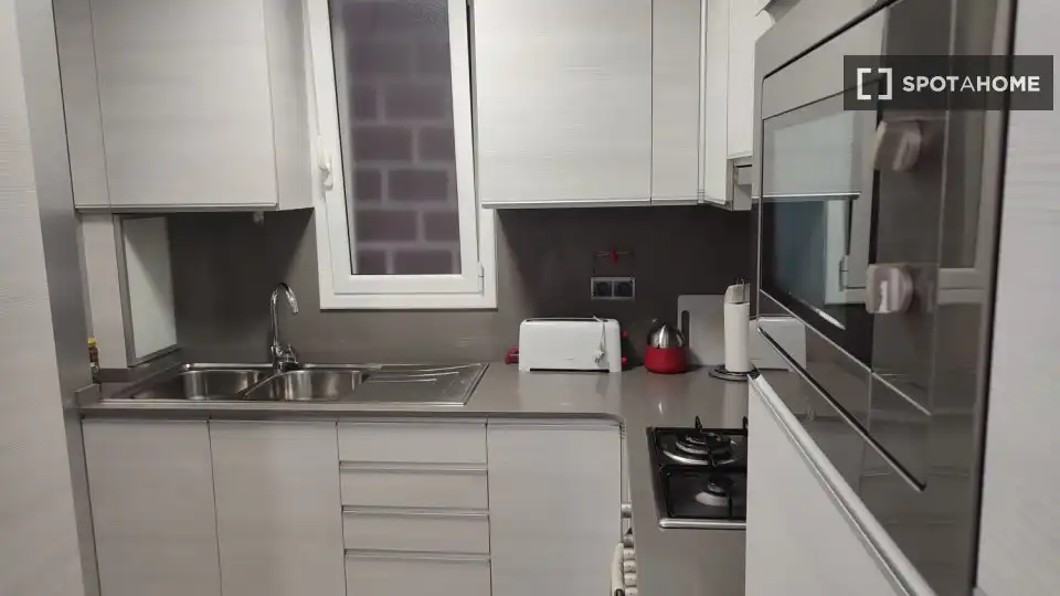 Flat with terrace to rent in Sant Martí, imagen 8