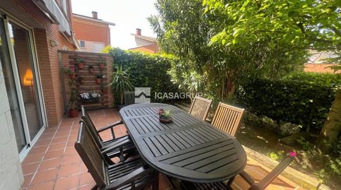 Foto 3 de Casa adosada de alquiler en Mira-sol, Sant Cugat del Vallès