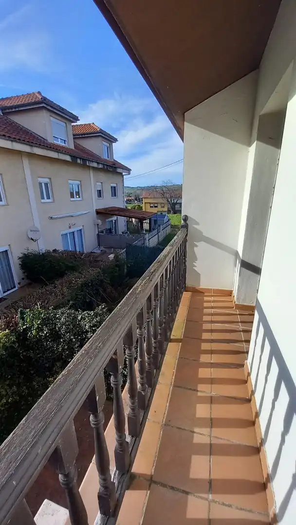 Terrassa de Casa adosada en venda en Reocín amb Calefacció, Jardí privat i Terrassa