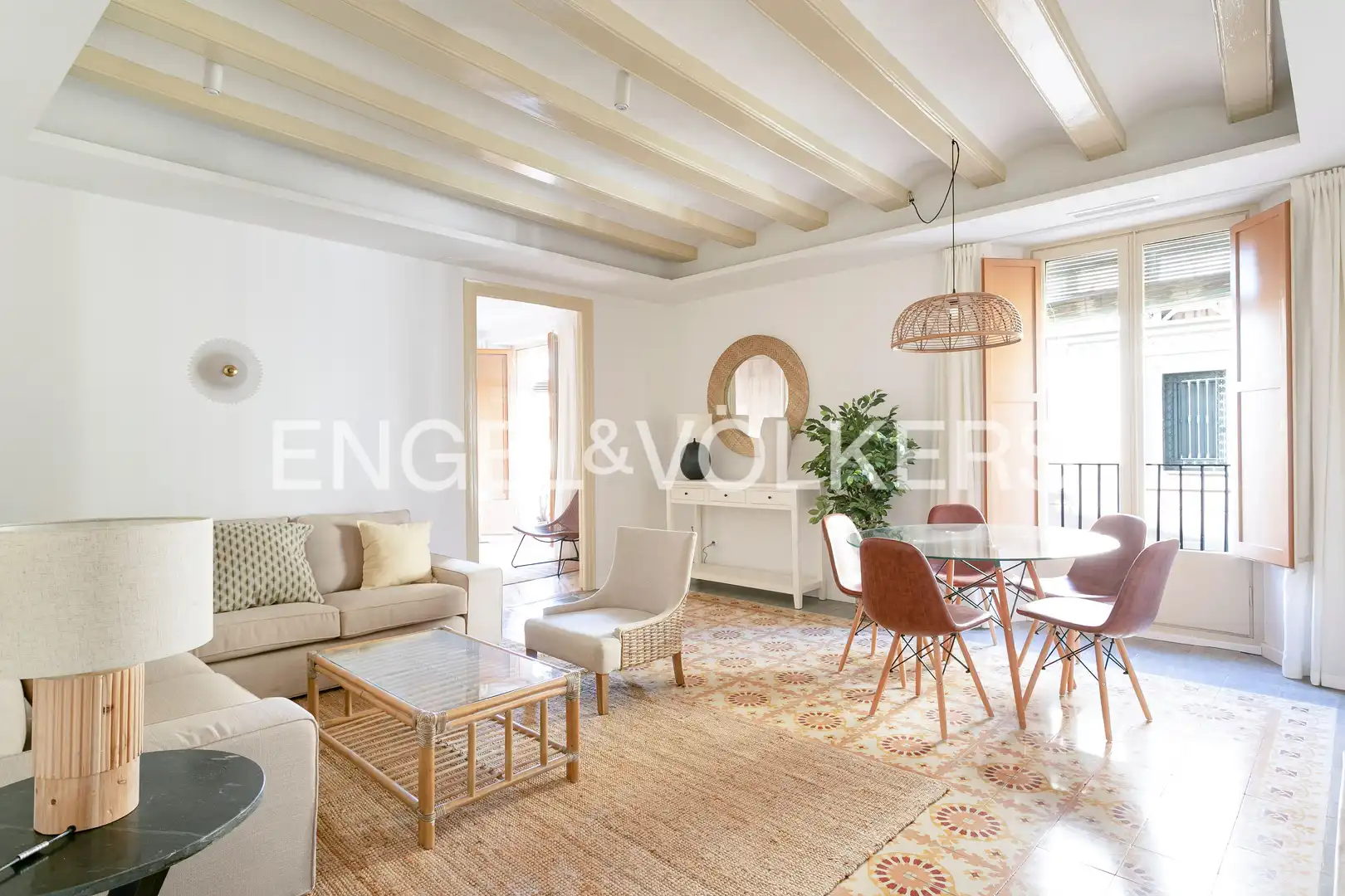 Piso con ascensor en venta en Ciutat Vella