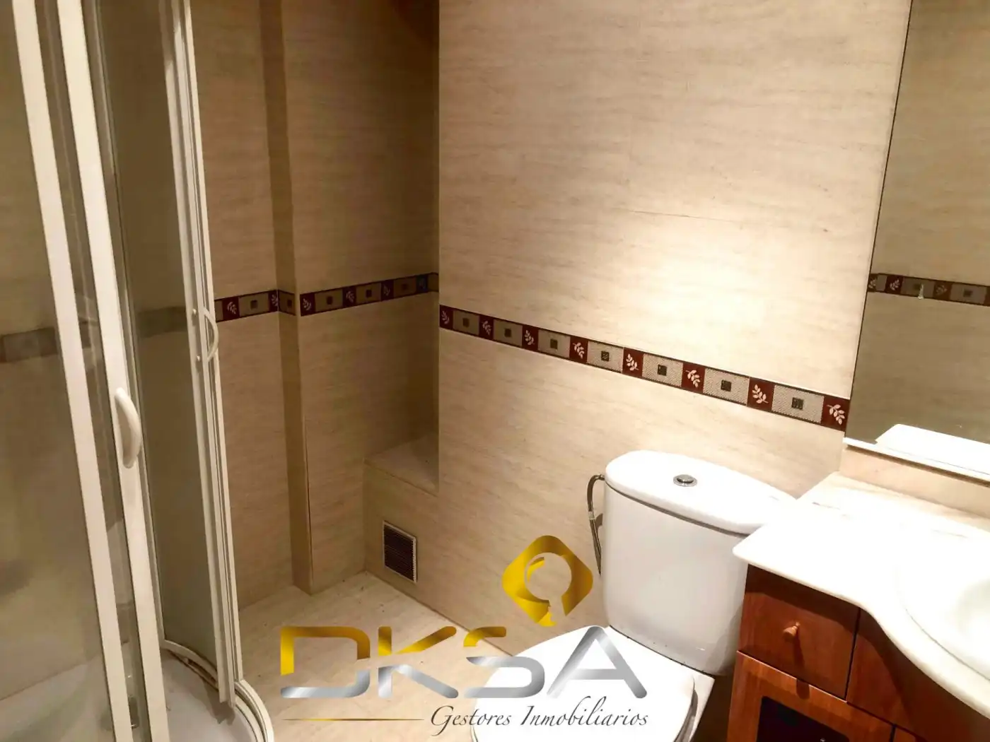 Bany de Casa adosada en venda en Benicasim / Benicàssim amb Calefacció, Jardí privat i Terrassa