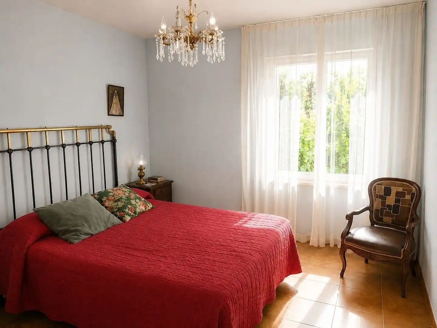 Habitación de Finca rústica en venta en Valle de Losa con Jardín privado, Amueblado y Alarma