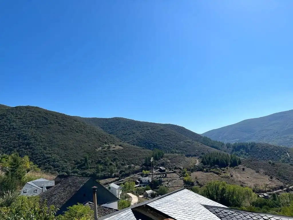 Vista exterior de Finca rústica en venta en Puente de Domingo Flórez con Jardín privado, Amueblado y Balcón
