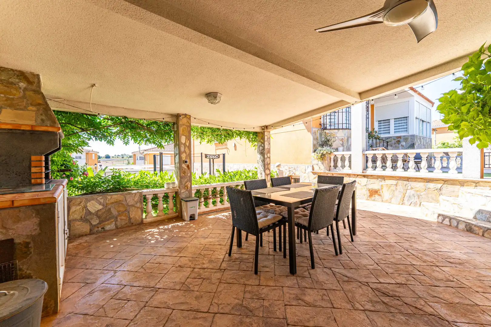 Terraza de Casa o chalet en venta en Serranillos del Valle con Aire acondicionado, Calefacción y Jardín privado