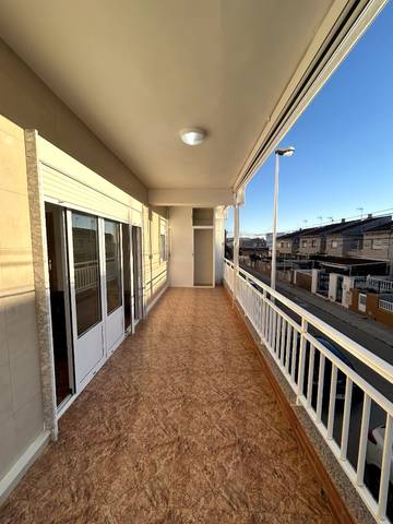 Piso en Alquiler en Calle Isla del Barón en Islas Menores - Mar de Cristal