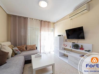 Living room of Flat for sale in  Córdoba Capital  with Air Conditioner