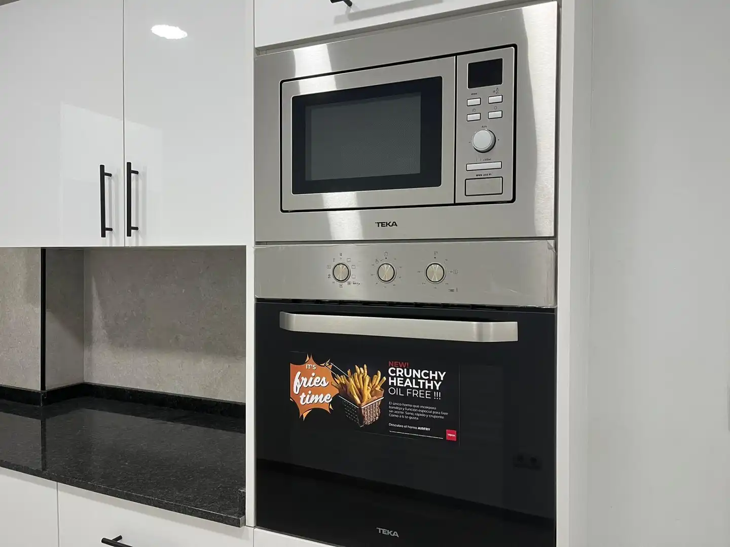 Kitchen of Flat for sale in Sabadell  with Air Conditioner and Heating