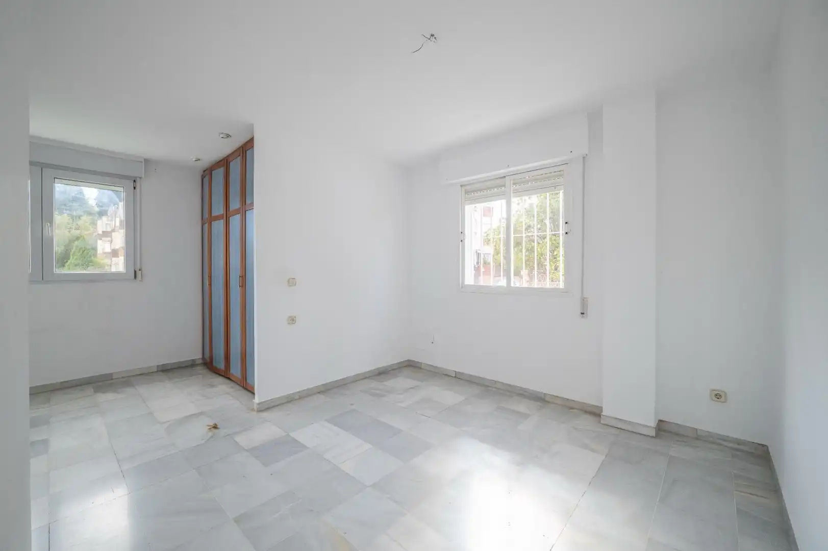 Habitación de Casa adosada en venta en Granada con Aire acondicionado y Calefacción