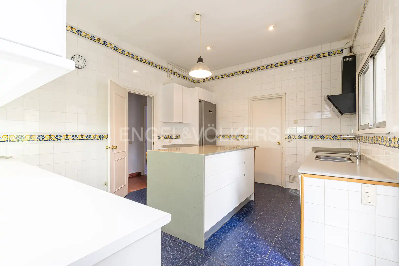 Kitchen of Houses for rent in Madrid  with Air Conditioner, Heating and Private garden