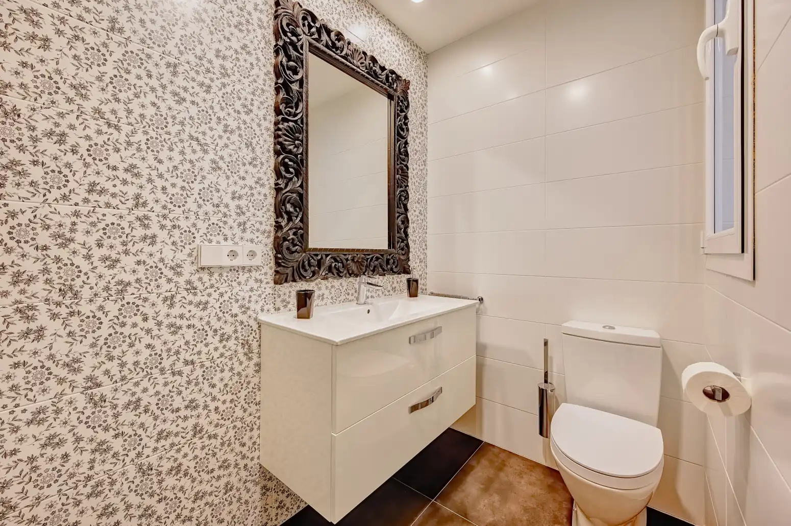 Baño de Piso en venta en  Pamplona / Iruña con Calefacción, Parquet y Amueblado