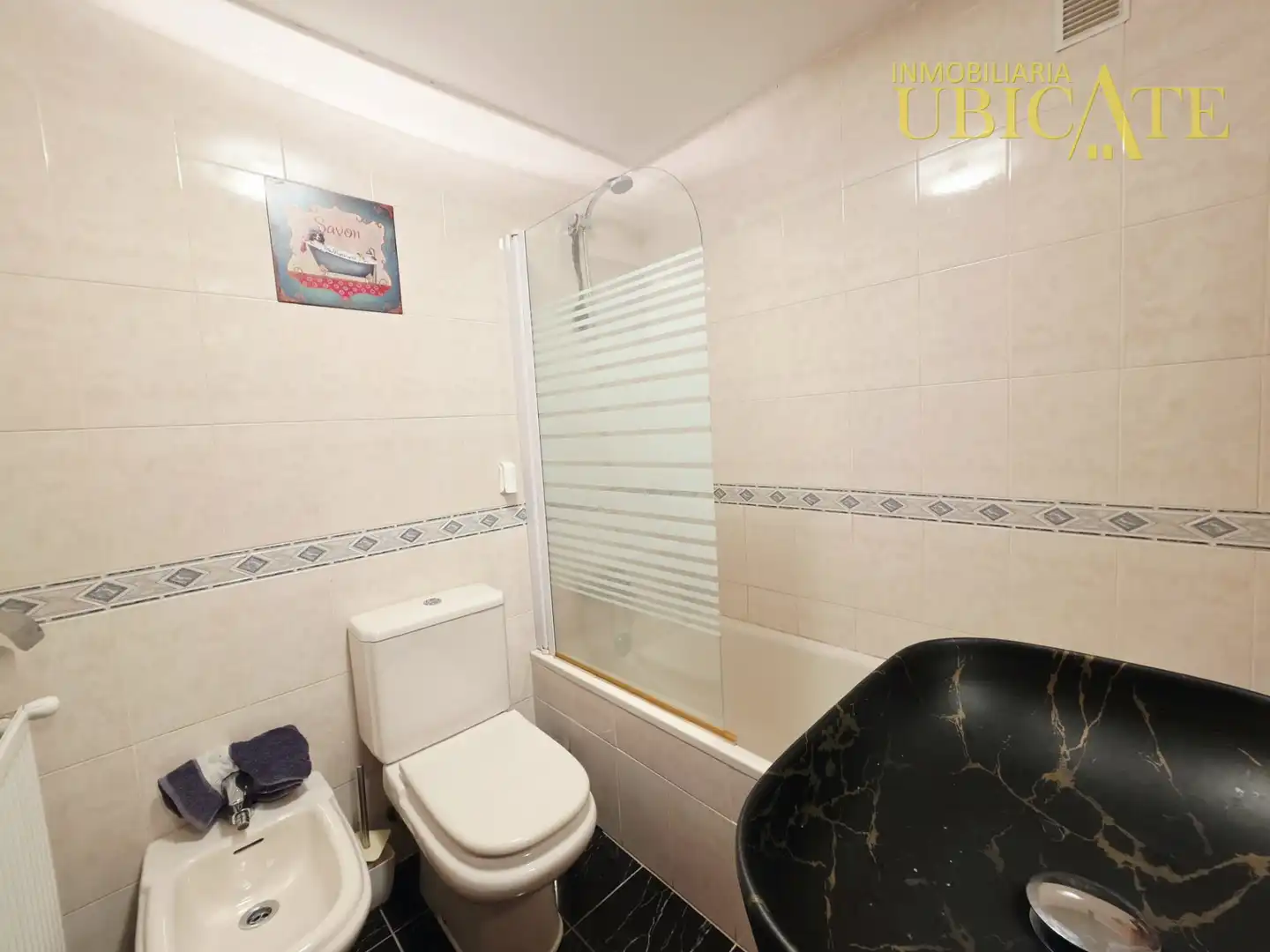 Baño de Piso en venta en Castro-Urdiales con Calefacción, Parquet y Terraza