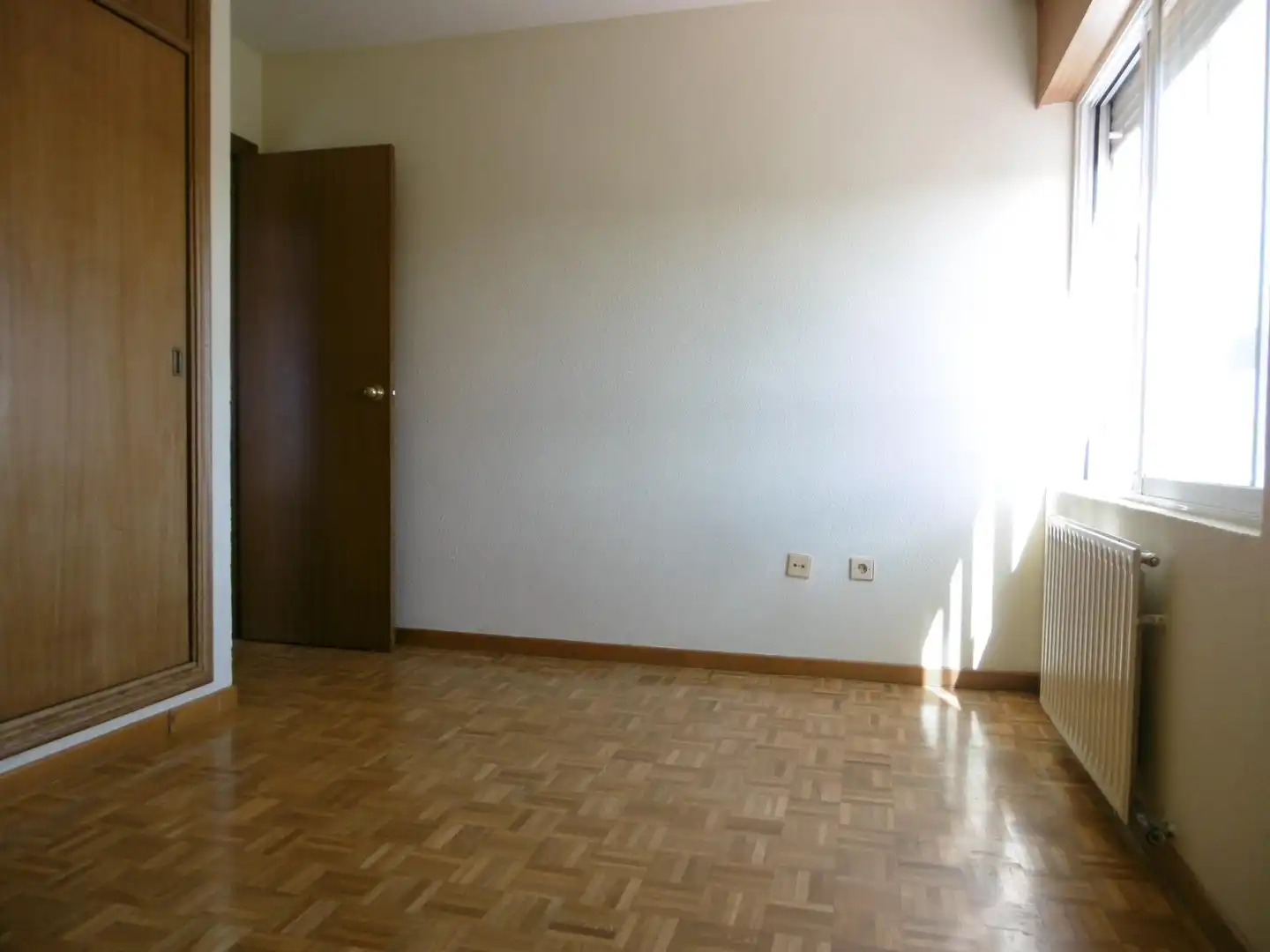 Habitación de Piso de alquiler en Valladolid con Calefacción