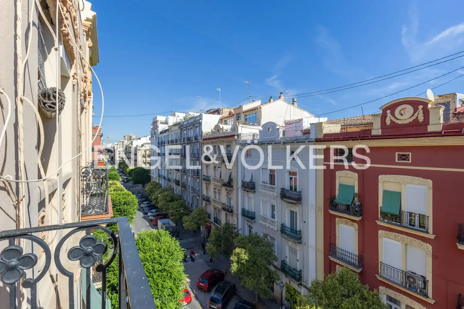 Vista exterior de Pis en venda en L'Eixample