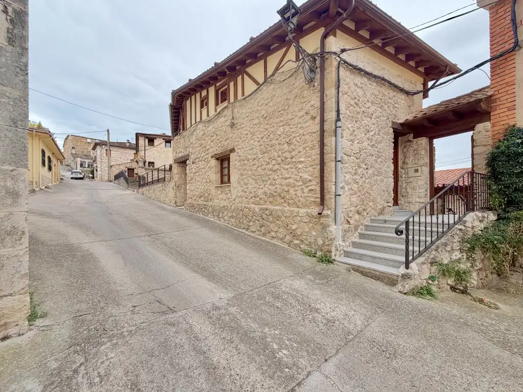 Exterior view of Buildings for sale in Fuentidueña, Segovia